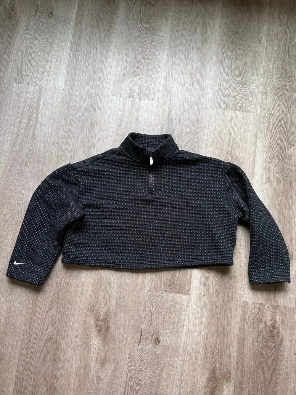 Nike Tech Fleece 1/4 Zip Cropped Sweatshirt, women’s Small Black White Polka Dot